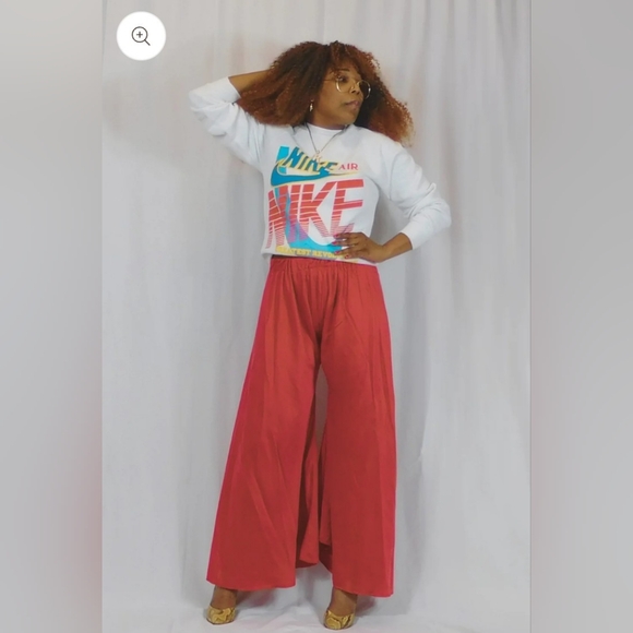 Vintage Tops - Vintage Miller Sweatshirt with "NIKE" Graphic Size Medium